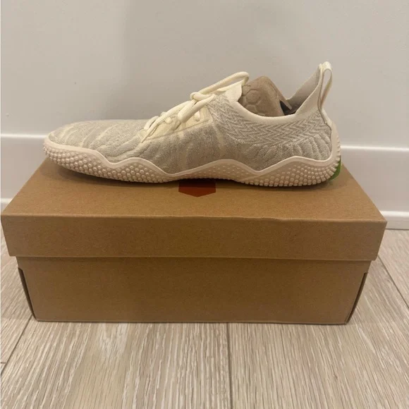 Vivo Barefoot Arctic Wolf Sneakers - Picture 7 of 10